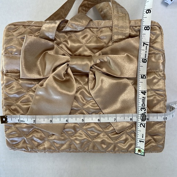 NWOT NaRaYa gold purse - Picture 6 of 7